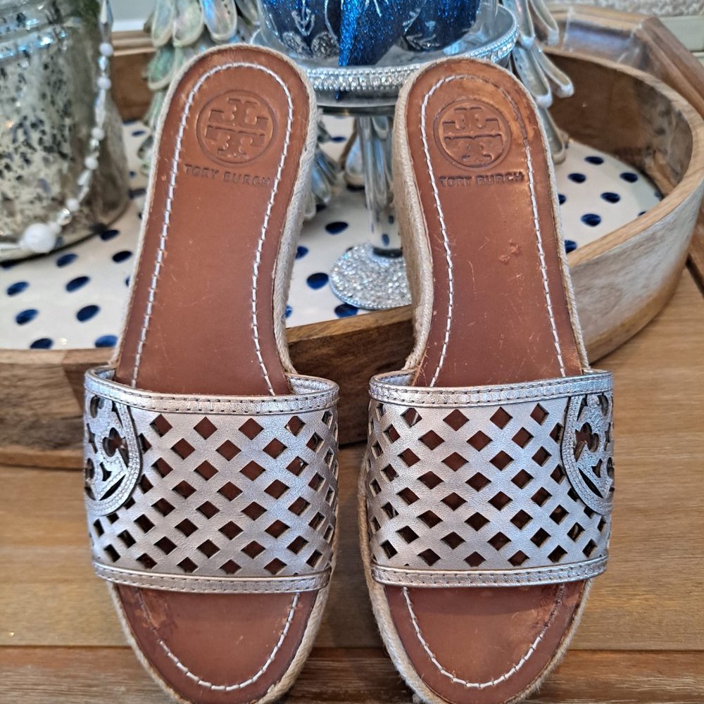 Tory Burch Metallic Rose Gold Wedge Espadrille Slide Sandals - Picture 2 of 11